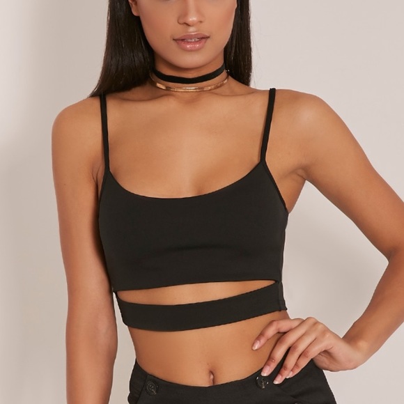 PrettyLittleThing “Alexia” Cut Out Crop Top - Picture 2 of 7